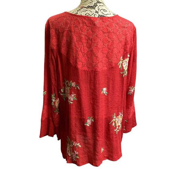 Fig & Flower Anthropologie Embroidered Floral Blouse,V-neckline, 3/4 sleeves 3X - Picture 5 of 7